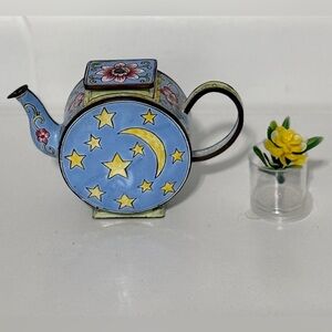 Kelvin Chen miniature enamel teapot collection # 67